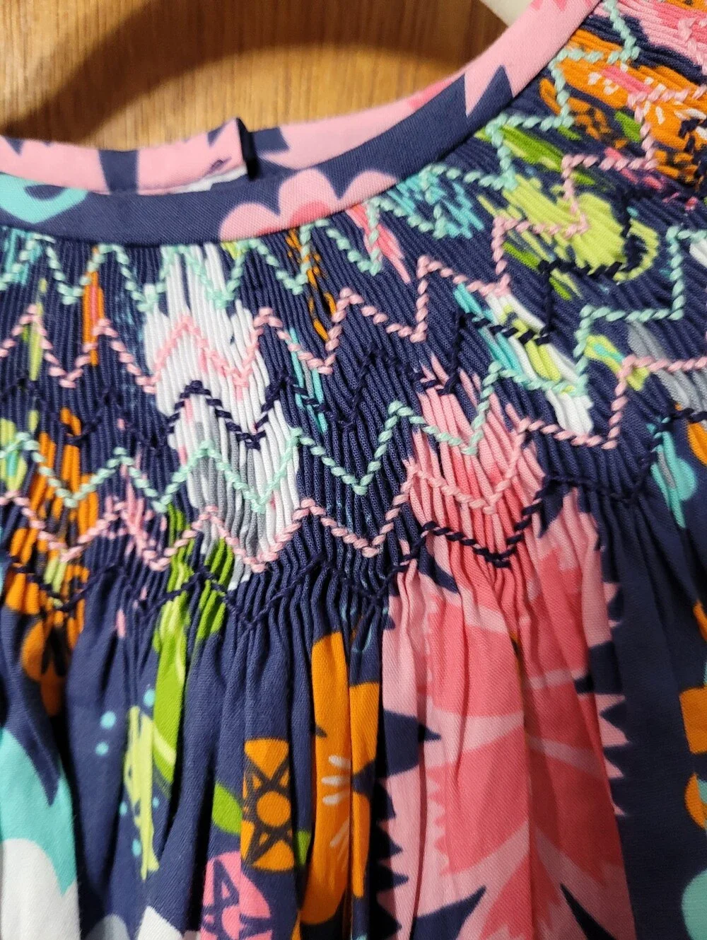 Floral Smocked Neck Girls Dress Size 3T (0966)